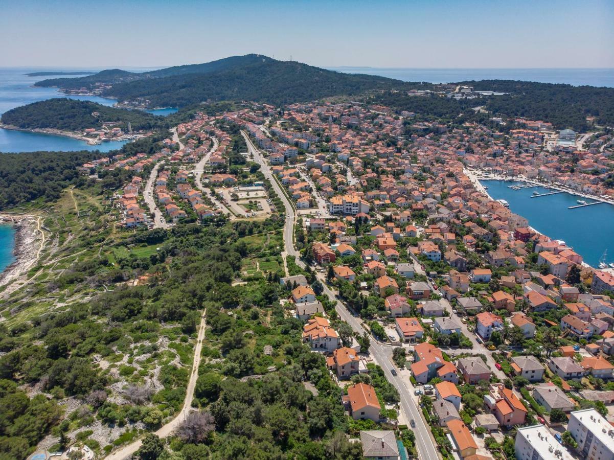 Apartments Mirella Mali Lošinj Eksteriør billede