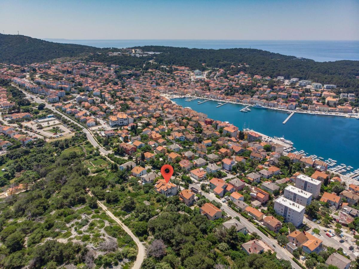 Apartments Mirella Mali Lošinj Eksteriør billede