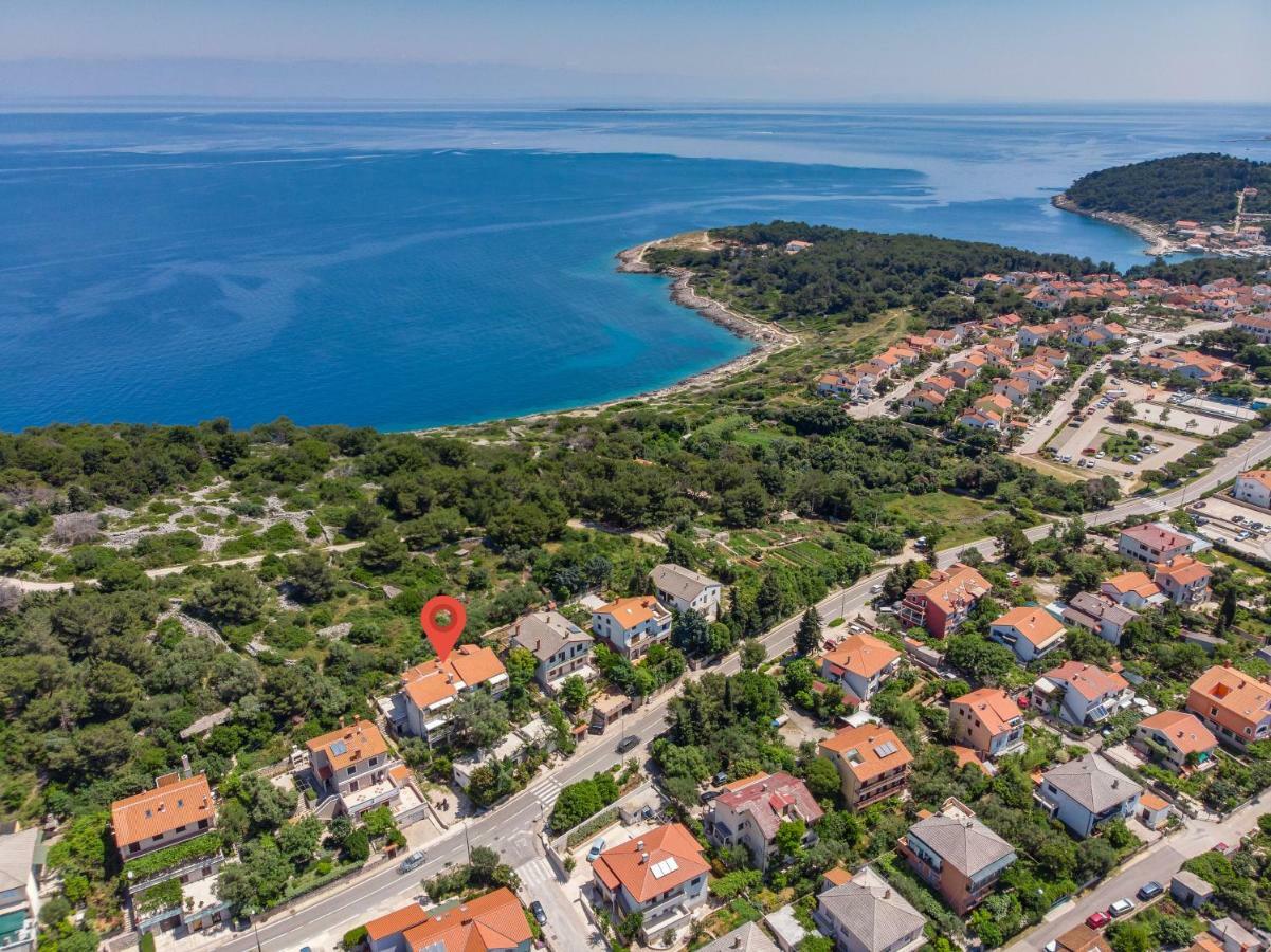 Apartments Mirella Mali Lošinj Eksteriør billede